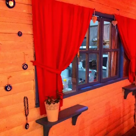 Cort de lux Avalon Steppes Glamping Holidays *